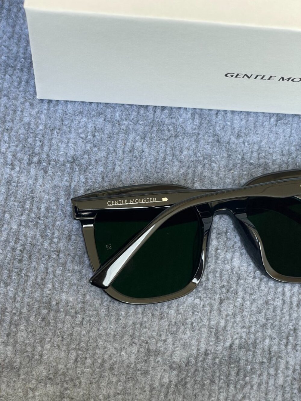 Gentle Monster black sunglasses - Picture 8 of 8